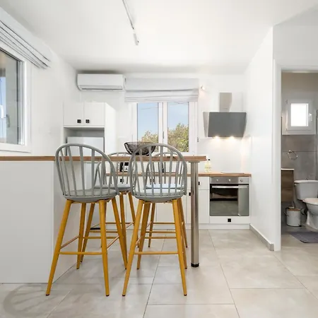 Blue View #1 With Mini Shared Pool شقة *