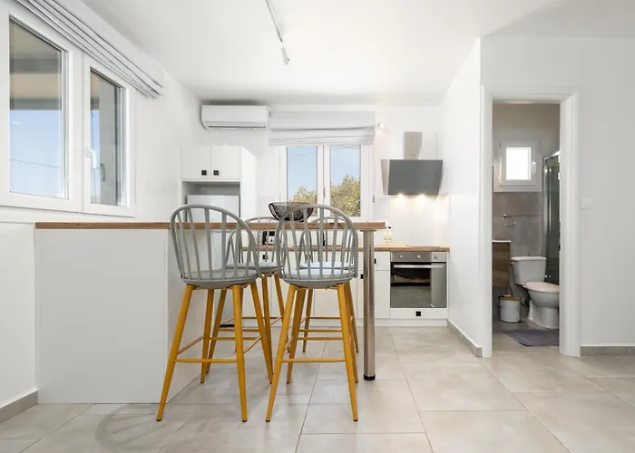 Blue View #1 Luxury Sea View Mini Shared Pool Apartment *